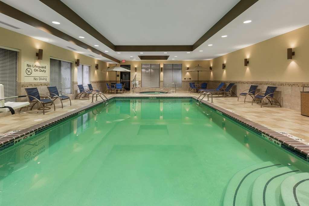 Hampton Inn פארמינגטון מתקנים תמונה