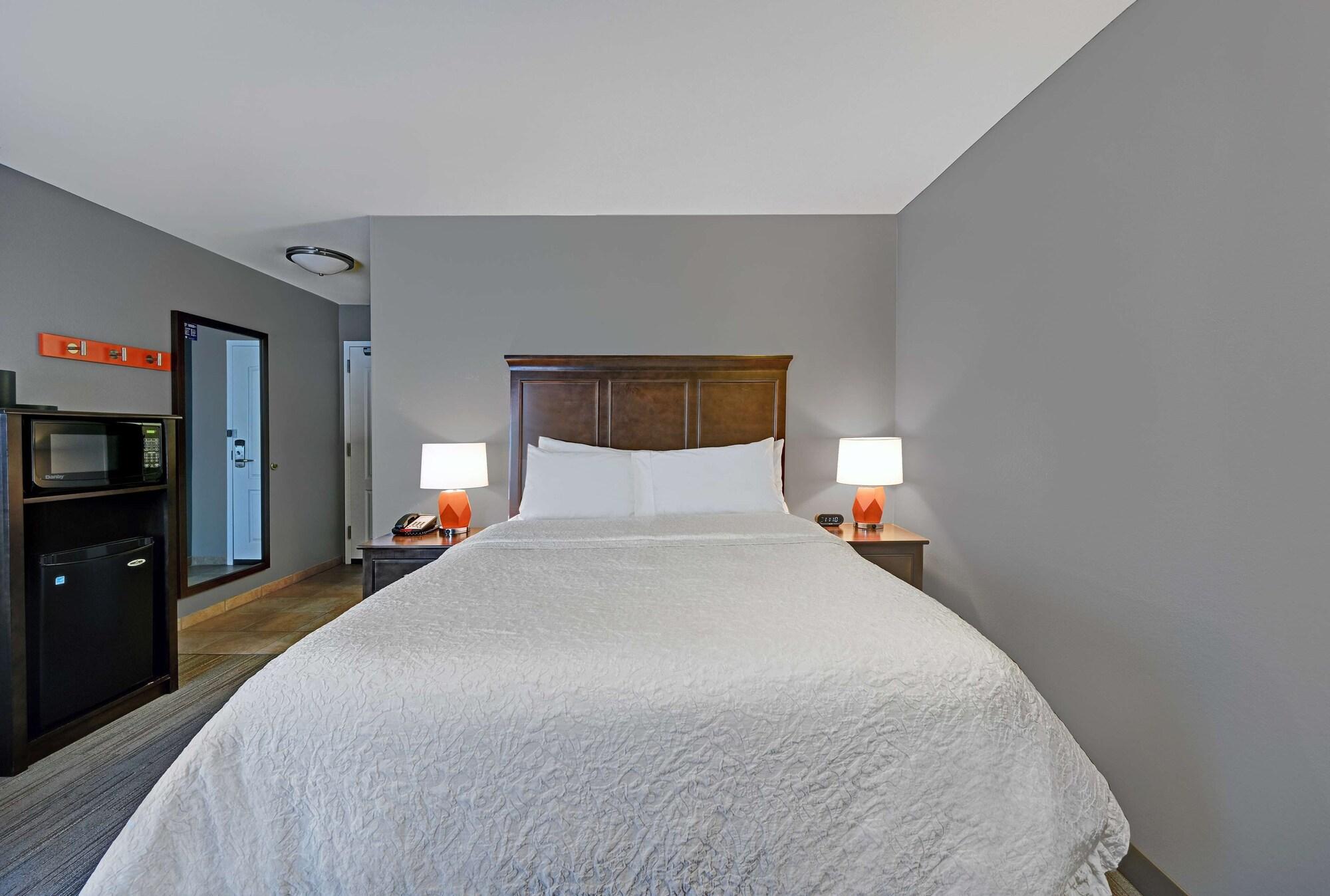 Hampton Inn פארמינגטון מראה חיצוני תמונה