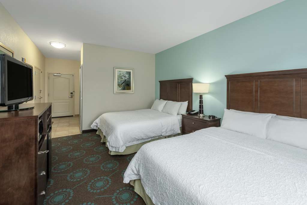 Hampton Inn פארמינגטון חדר תמונה